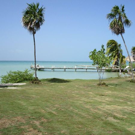 Cerros Beach Inn โคโรซอล ภายนอก รูปภาพ